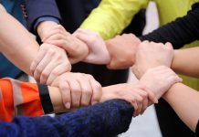 Помощь Донбассу: адресная и честная